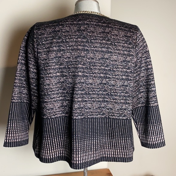 Joseph Ribkoff blazer/jacket Size 8 chain and rivet detailing 3/4 sleeve - Picture 3 of 7